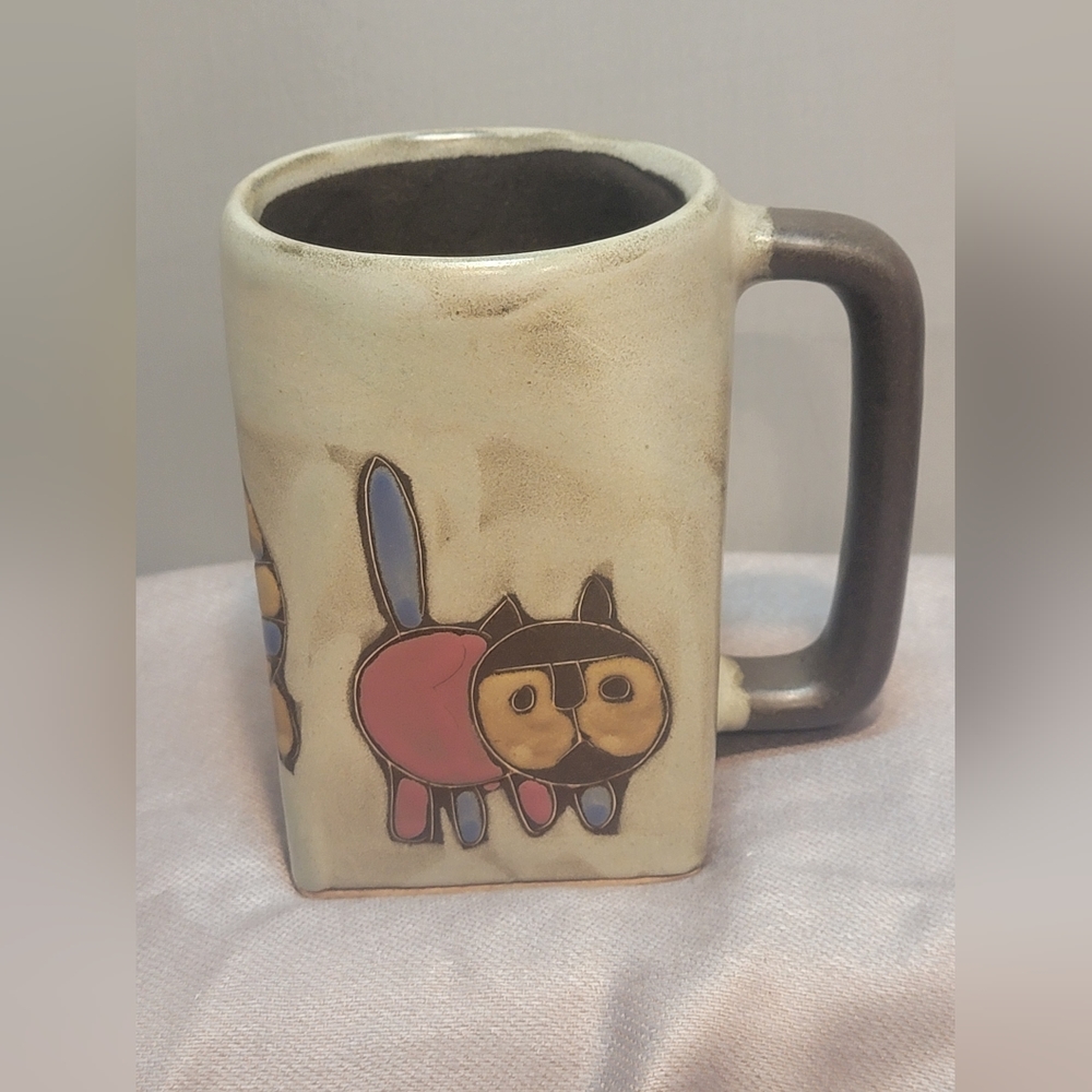 Mara Mexico Art Studio Stoneware Coffee/Tea/Mug with 3 Cats, Signed